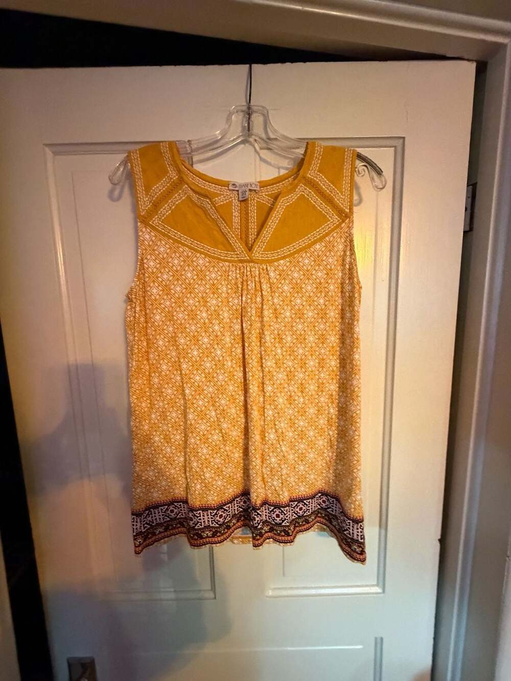 Eliane Rose Yellow Geometric Print Sleeveless V-Neck Tank Top